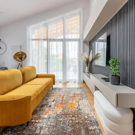Luxurious Penthouse With Parking * Riga